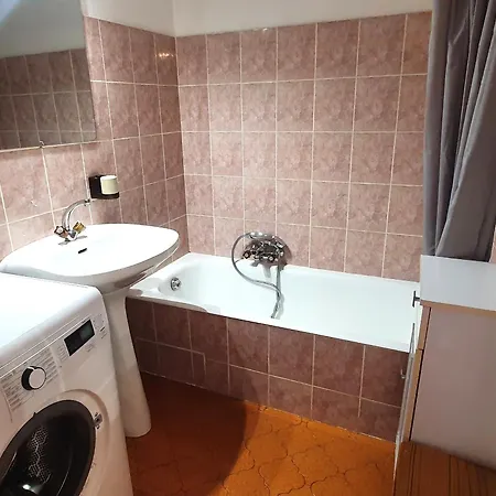 2 Pieces Avec Parking Et Wifi, Centre-ville - Fr-1-780-69 * Sainte-Maxime