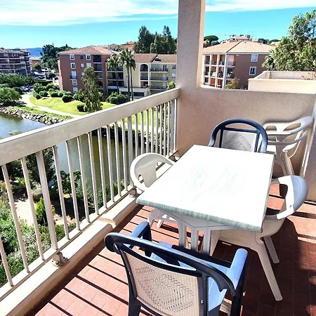 2 Pieces Avec Parking Et Wifi, Centre-ville - Fr-1-780-69 * Sainte-Maxime
