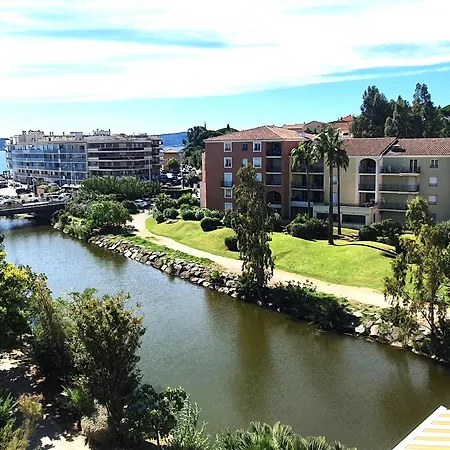 2 Pieces Avec Parking Et Animaux Admis - Fr-1-780-69 생트막시메